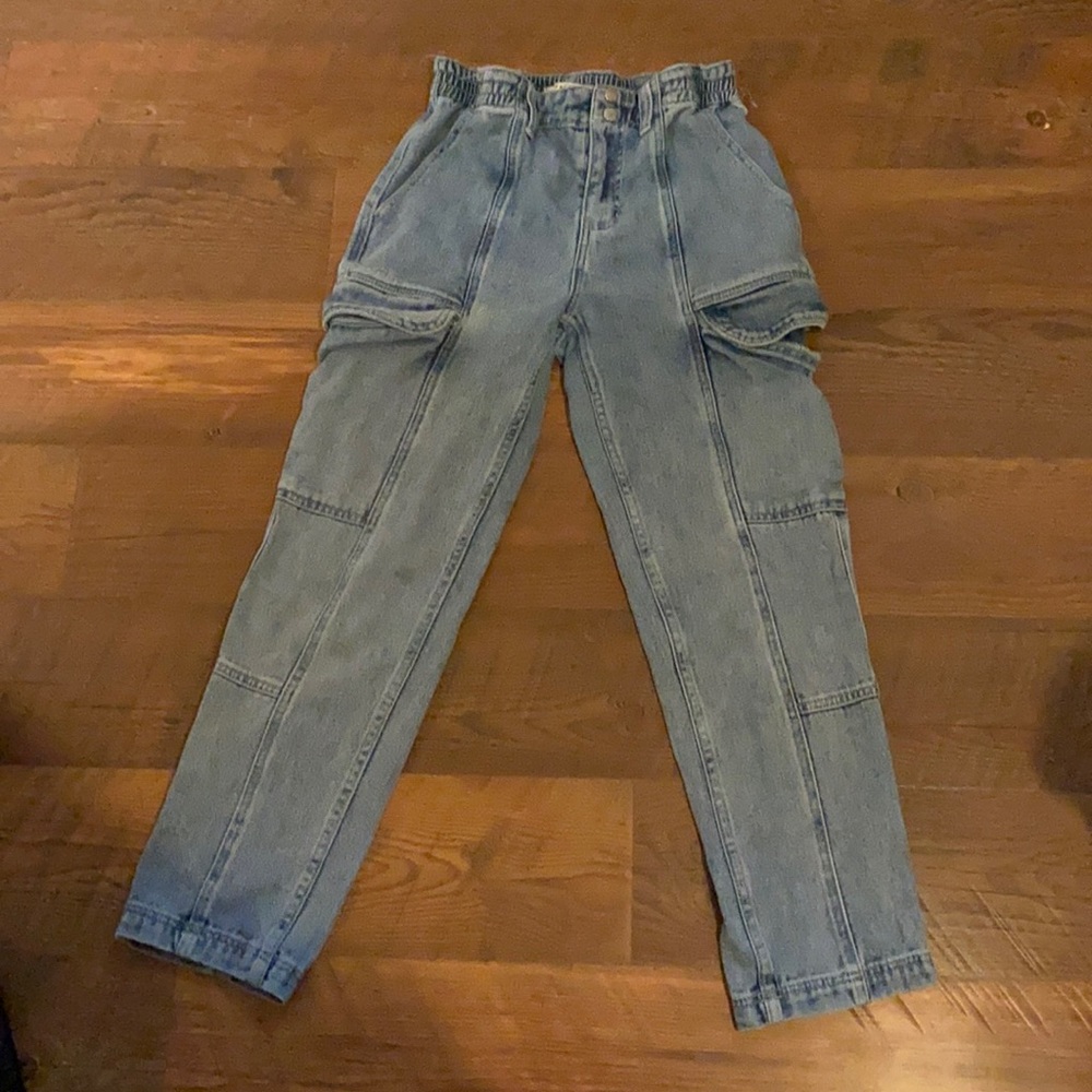 I’m selling cargo pants!!! From PacSun! Good shape